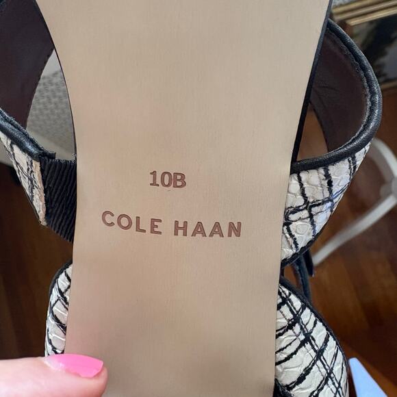 Cole Haan Signature Ankle Strap Block Heel Sandal Women's 10B | Black/White - Picture 10 of 11